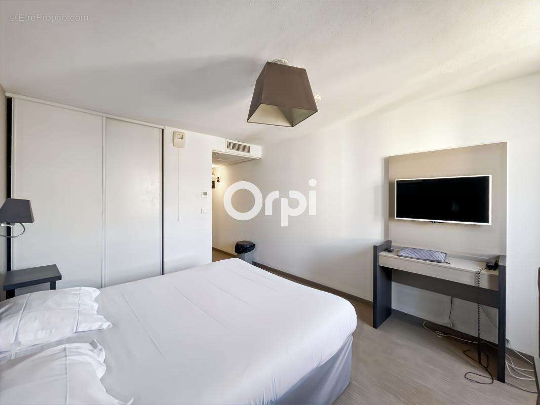 Appartement à MARSEILLE-4E