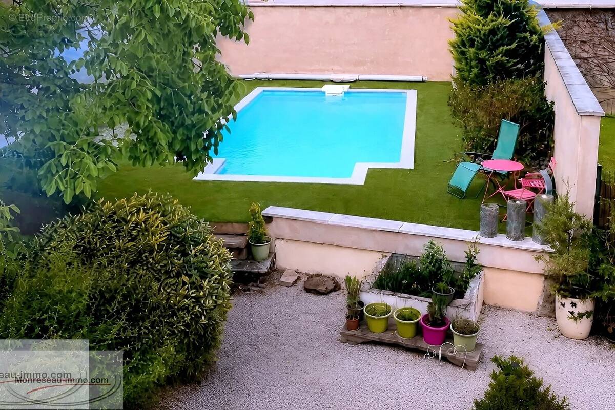 Maison à SENNECEY-LE-GRAND
