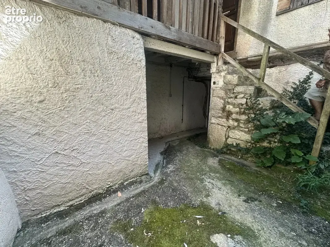 Maison + studio + T3 avec cours - photo 6