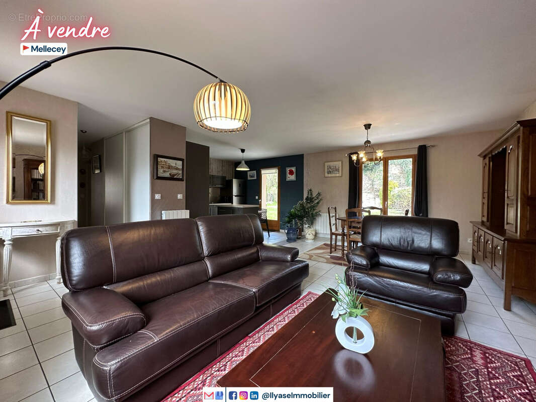 Maison 4 pièces  2 CH + 1 BR  96 M2  760 M2  1 GARAGE - photo 12