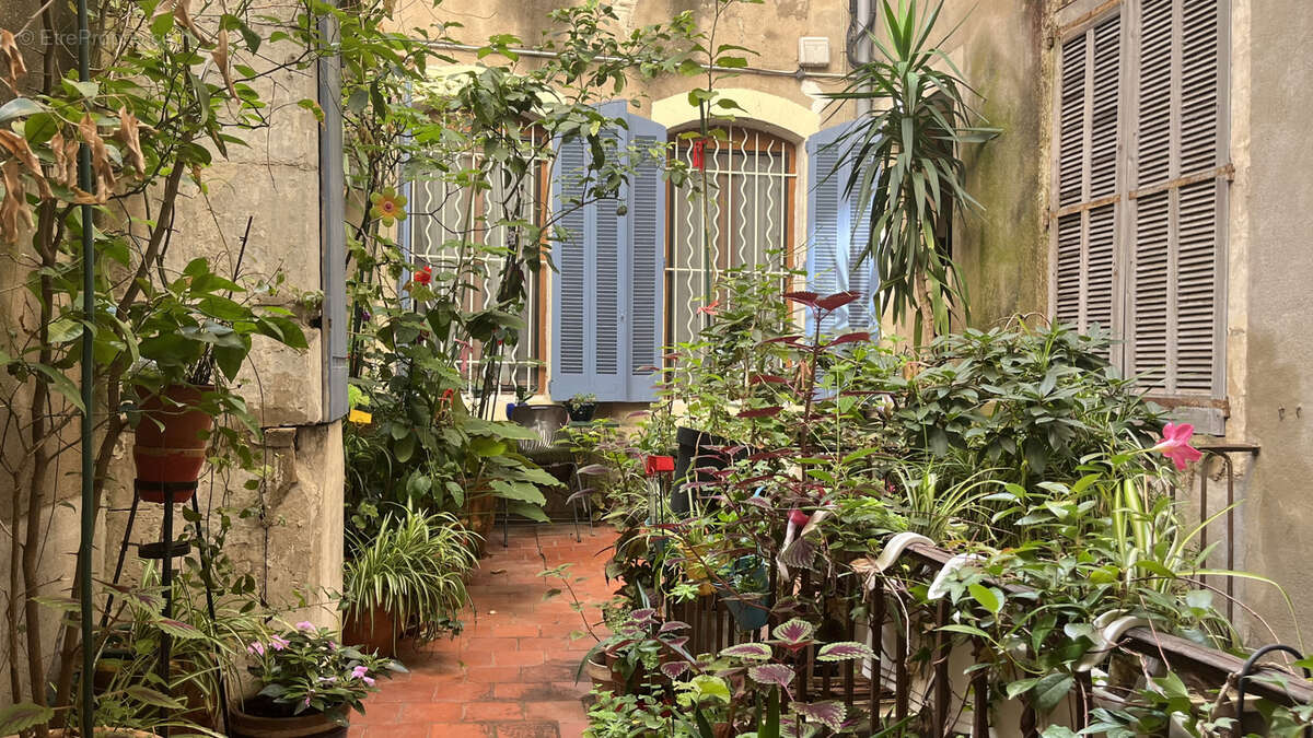 Appartement à NIMES