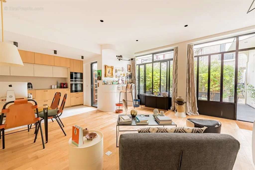 Appartement à NOGENT-SUR-MARNE