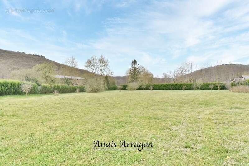 Maison à SAINT-FRONT-SUR-LEMANCE