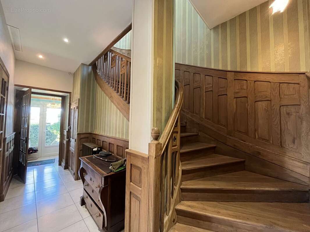 Hall - Maison à MAURS