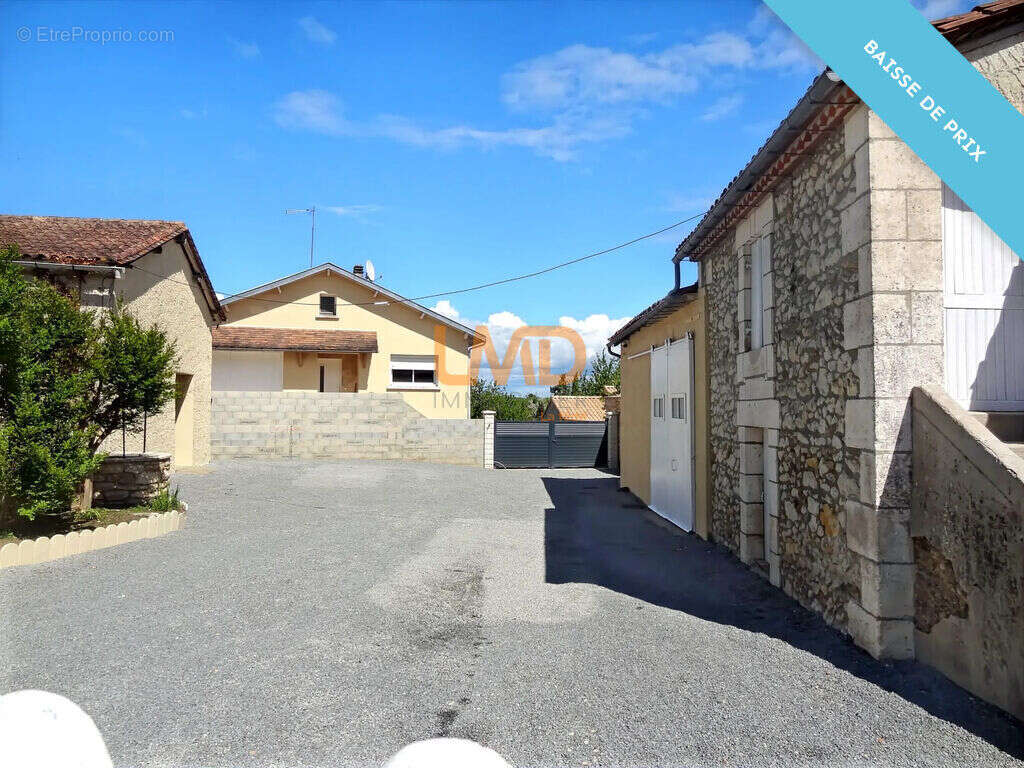 Maison Douzillac 177m2 avec dépendances - photo 2