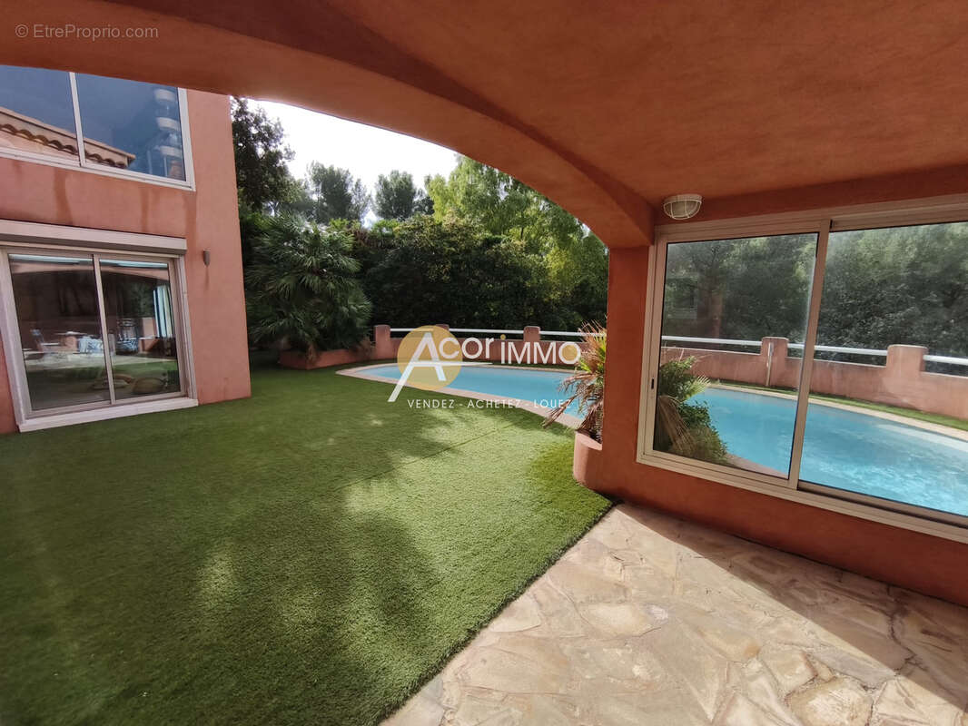 La seyne sur mer - fabregas - villa t7 + double garage - photo 25