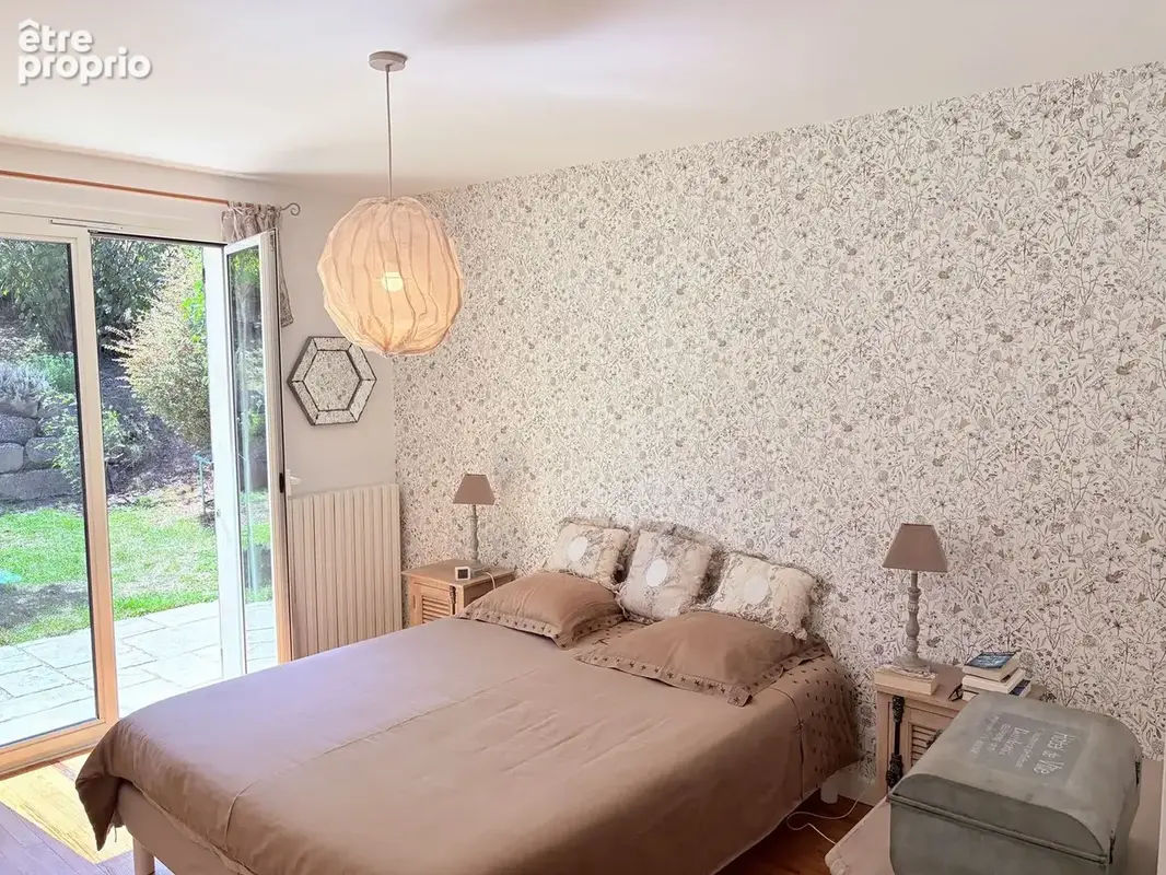 Maison 140 m² à Saint-Quentin-Fallavier  - photo 6