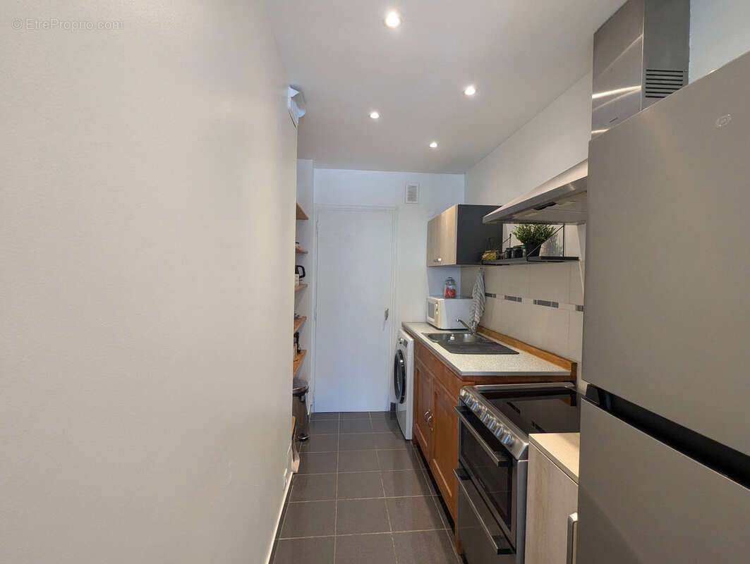 Appartement à vendre 3 pièces GRENOBLE (38) - Bel appartement de 54 m² avec cave et garage, au centre de Grenoble - photo 7