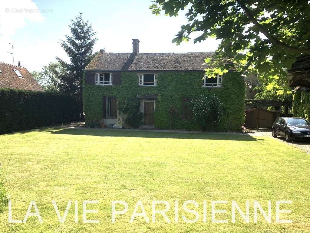 Maison à MONTACHER-VILLEGARDIN