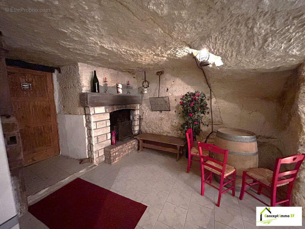 Maison à MONTLOUIS-SUR-LOIRE