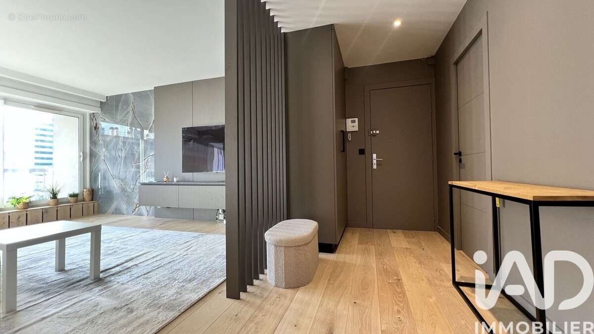 Photo 6 - Appartement à COURBEVOIE