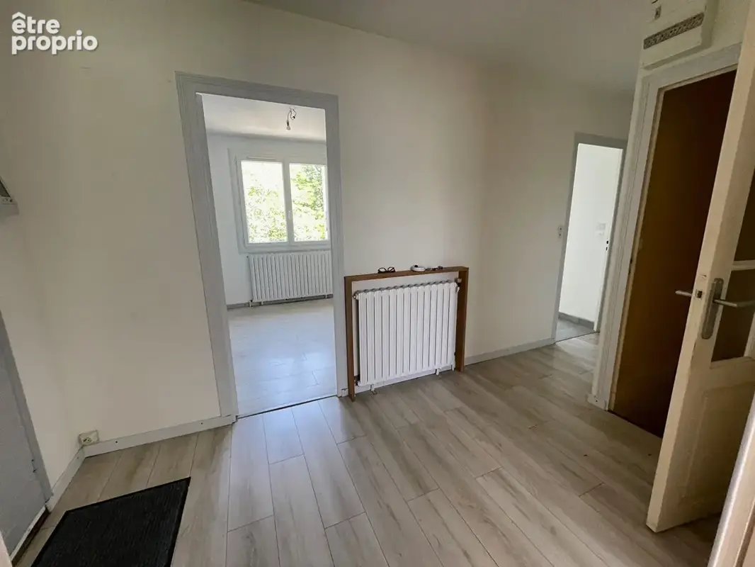 Buxerolles  - maison 4 pièce(s) 114 m2 - grand terrain. - photo 9