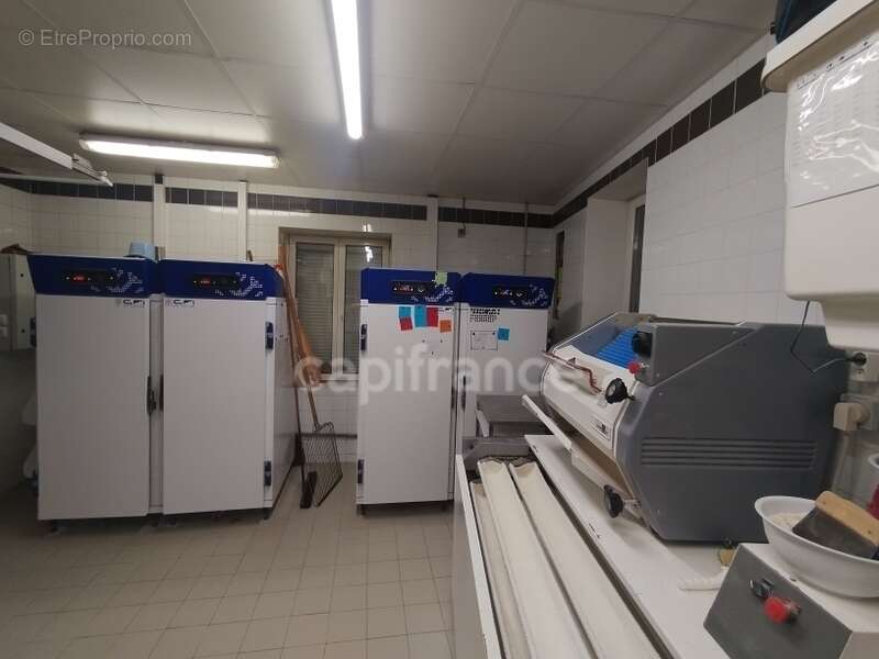 Commerce à VARANGEVILLE