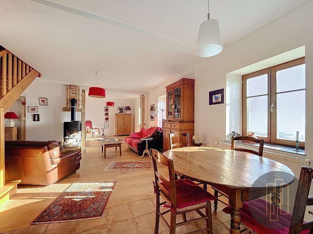 Maison à VILLEFRANCHE-SUR-SAONE