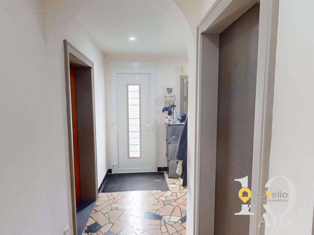 Maison 140 m² à Farschviller  - photo 4