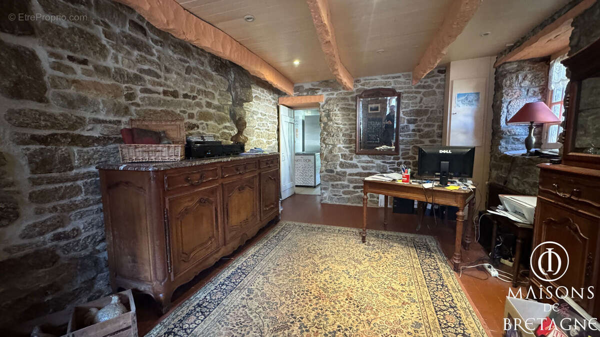 Maison à RIEC-SUR-BELON