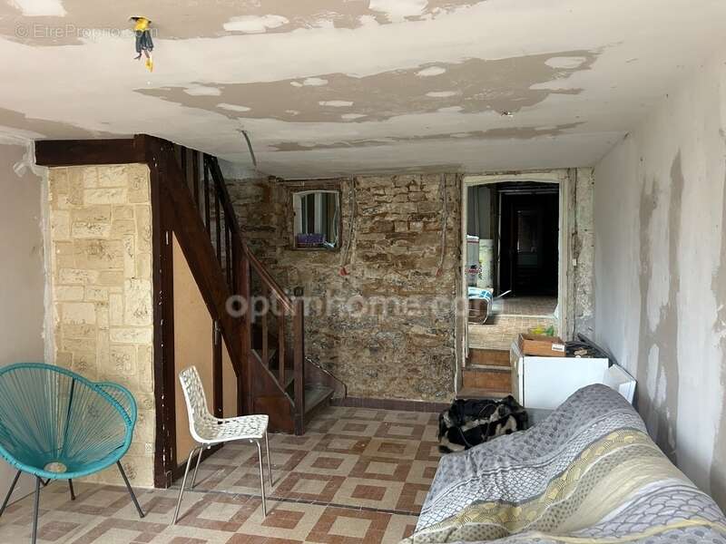 Maison à CHATEAUPONSAC