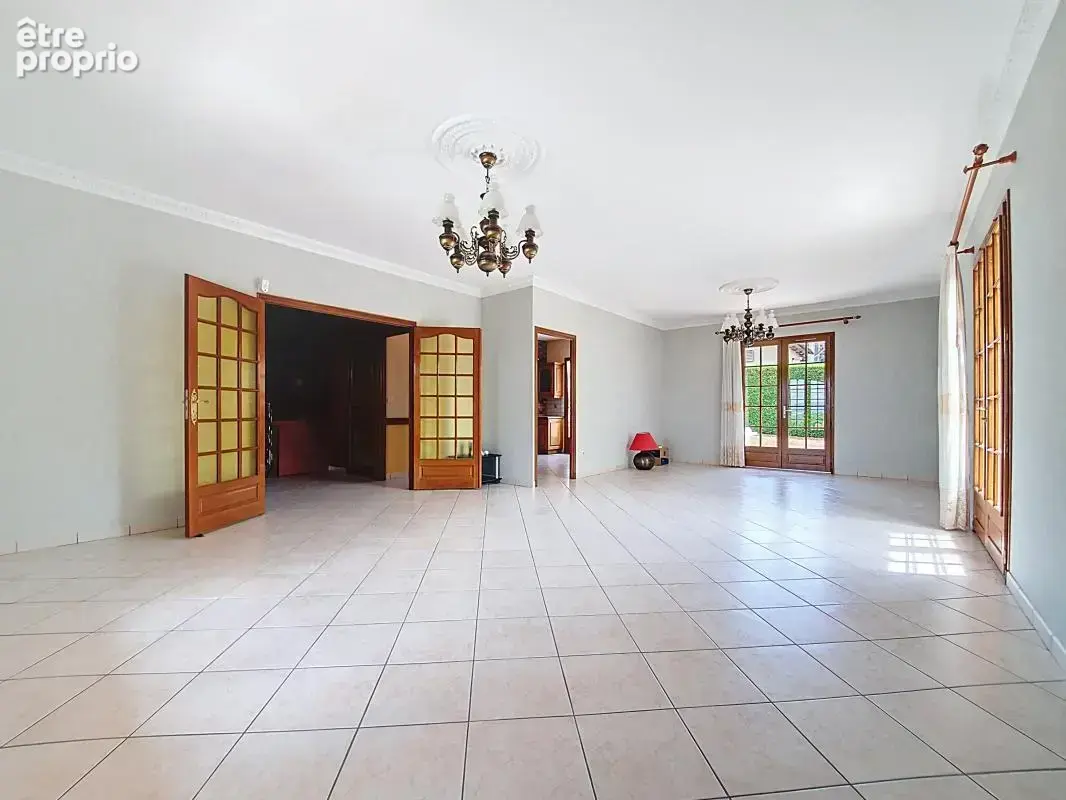 Maison - 4 Chambres - Dont 1 suite parentale - Garage - Piscine - Pool House - Jardin - Terrasse - Au calme absolu - Jolie vue d - photo 15