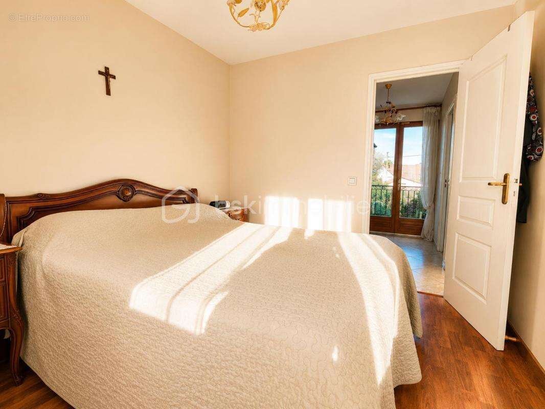 Maison familiale 4 chambres avec jardin de 72 m², 188 m² de terrain - Terrasses et garage – Livry-Gargan - photo 12