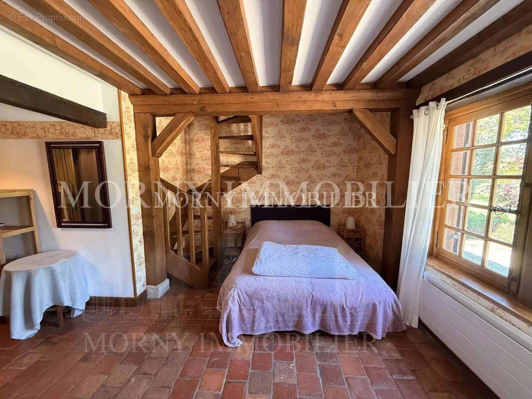 Maison à PONT-L'EVEQUE
