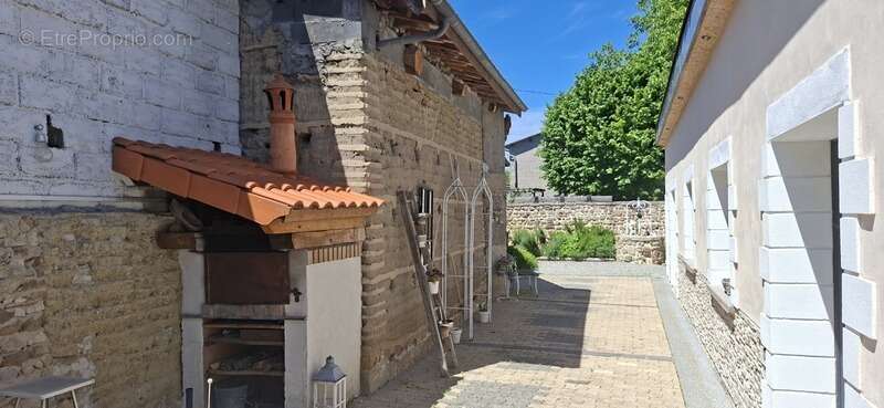 Maison à LEZOUX