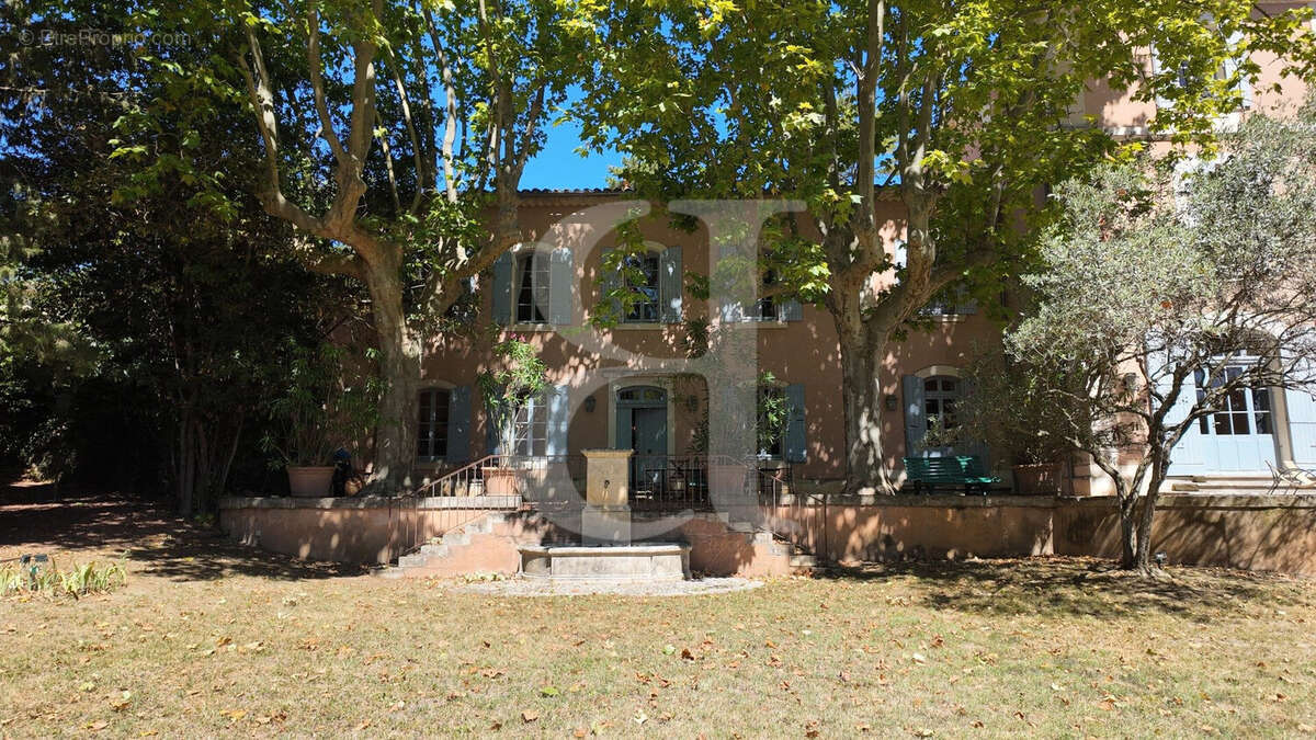 Maison à VAISON-LA-ROMAINE