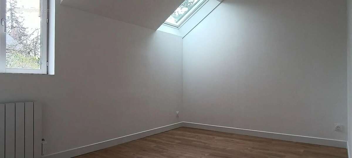 Maison à BAZOUGES-LA-PEROUSE