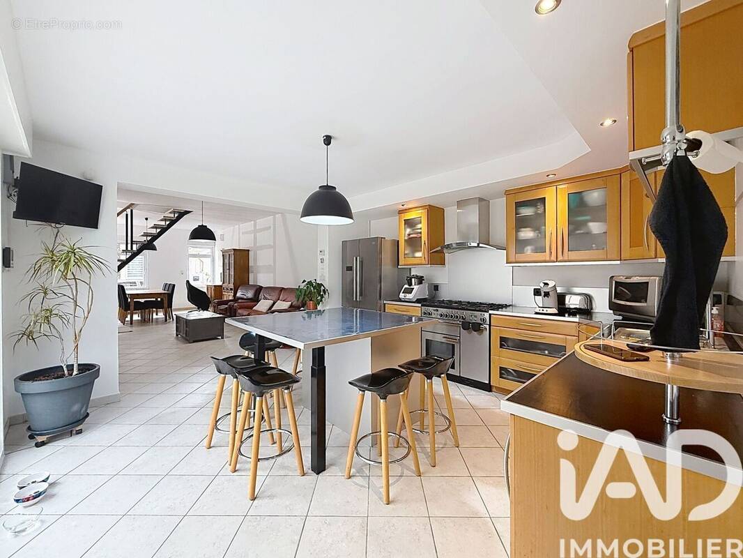 Photo 1 - Maison à MARLY