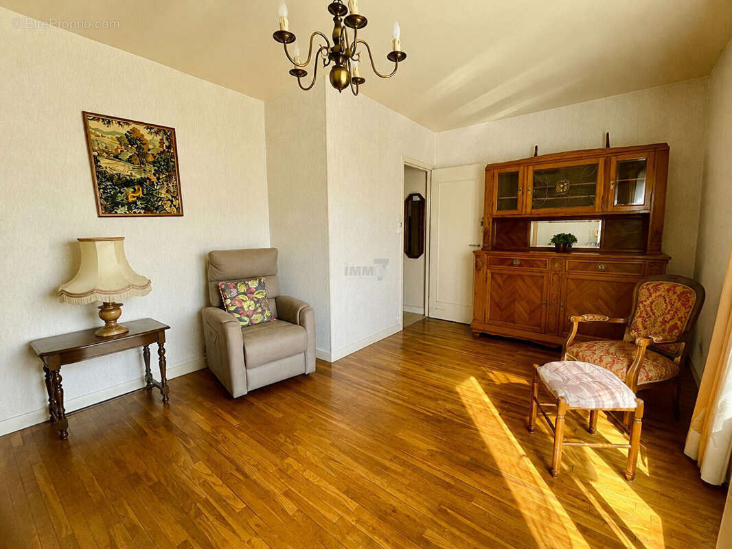 Maison independante sur sous sol total !!! - photo 3