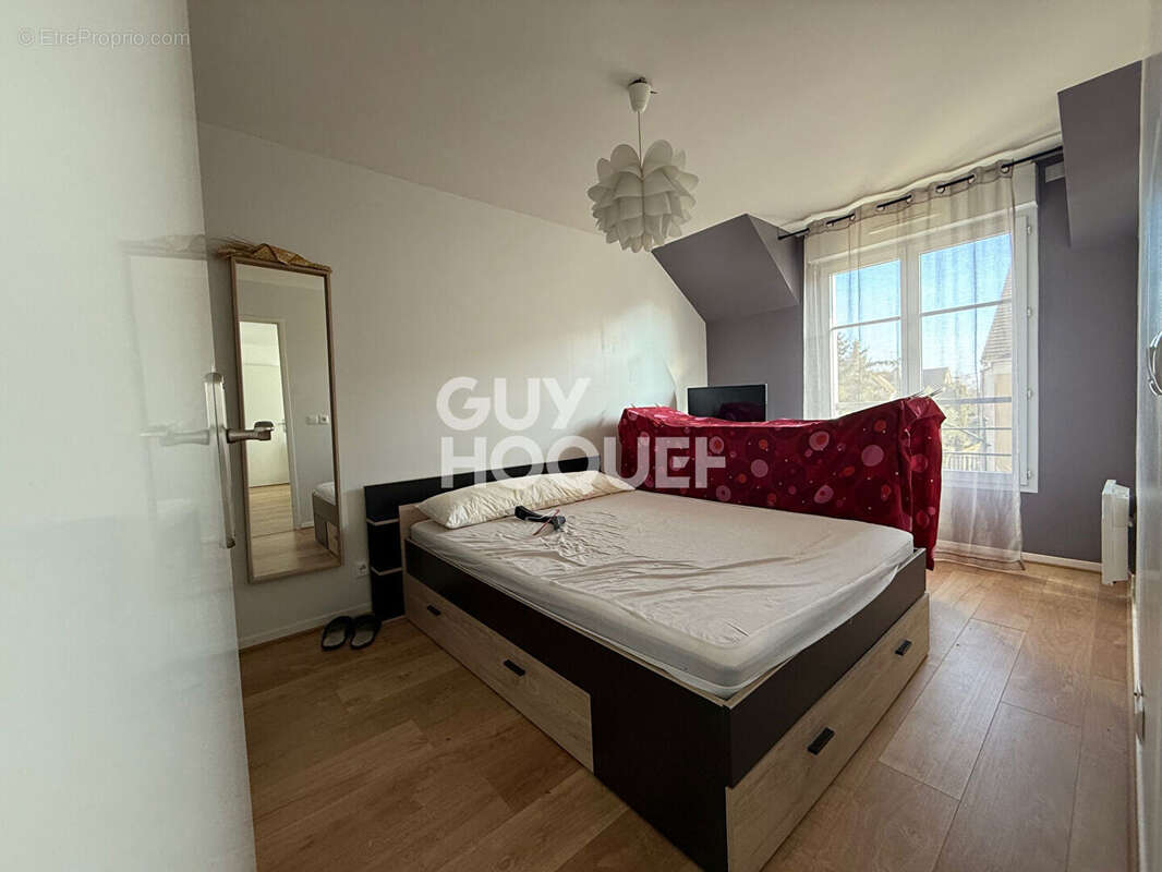 Appartement à COUBERT