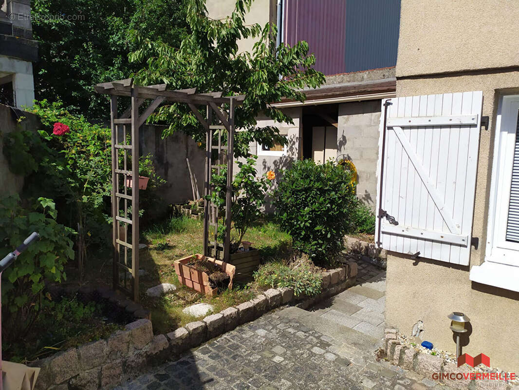 Maison à MONTIGNY-LES-CORMEILLES