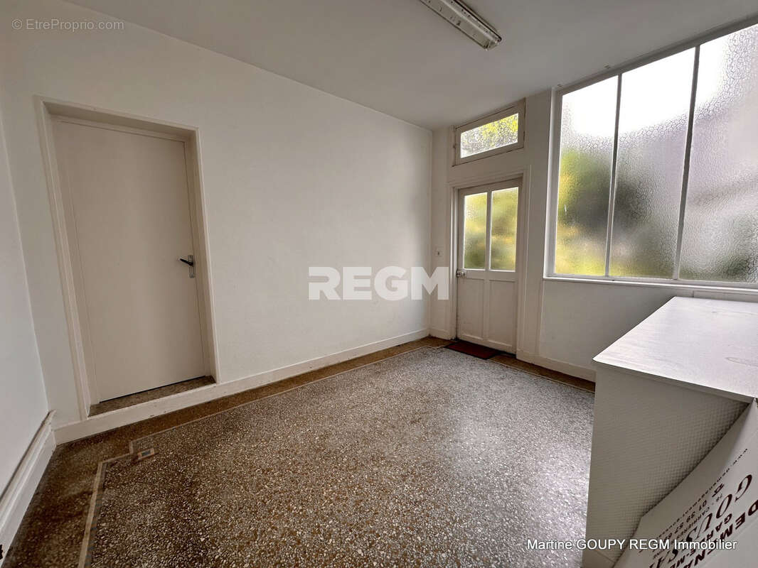 ORLEANS (45)   Centre / Cathédrale   Foncier sur 3 niveaux 360 m2 /sol - Investisseurs - photo 31