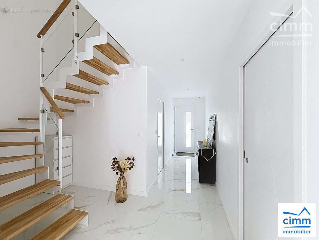 Maison 146 m² à Corps-Nuds  - photo 6
