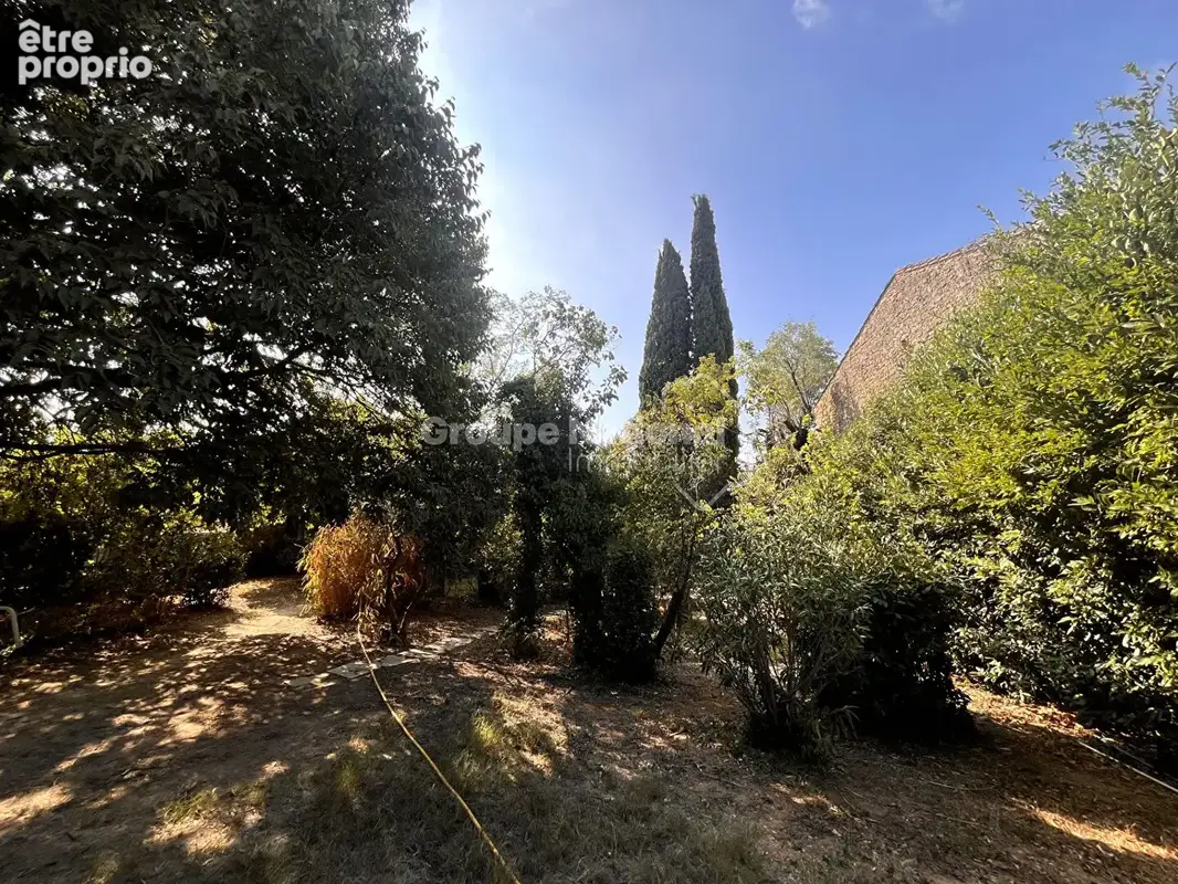 Maison de plain pied avec piscine entourée d'un vaste parc arboré, Aigues Vives 4 pièce(s) - photo 11