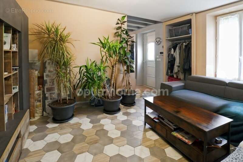 MAISON entièrement rénovée de  91 m² - 5 Pièces - 3 Chambres sur parcelle de 660 m² DROUX (87) - photo 8