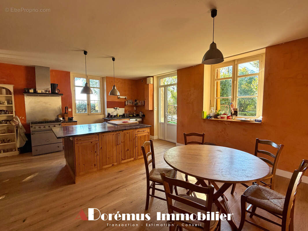 Maison à LATRESNE