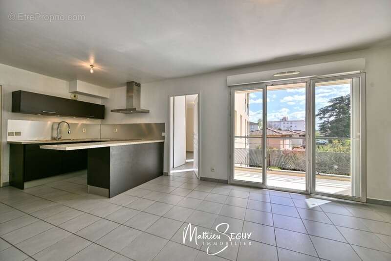 Appartement à CRAPONNE