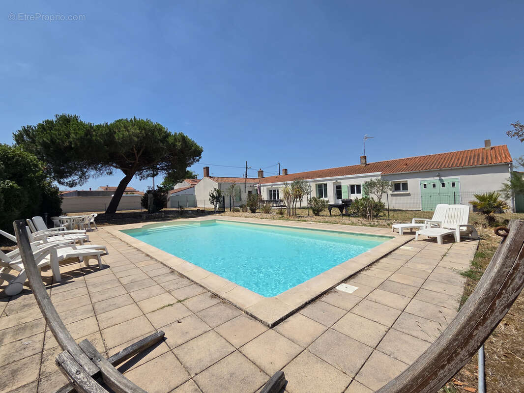 Maison à L'AIGUILLON-SUR-MER