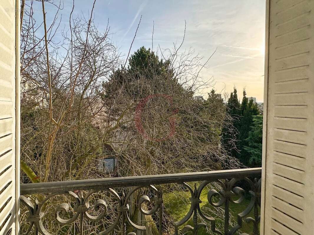 Appartement à BOURG-LA-REINE