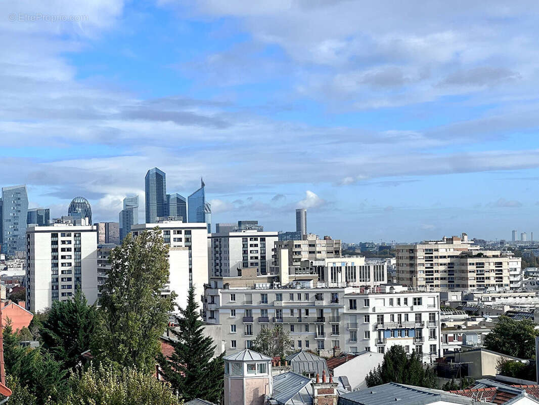 Appartement à SURESNES