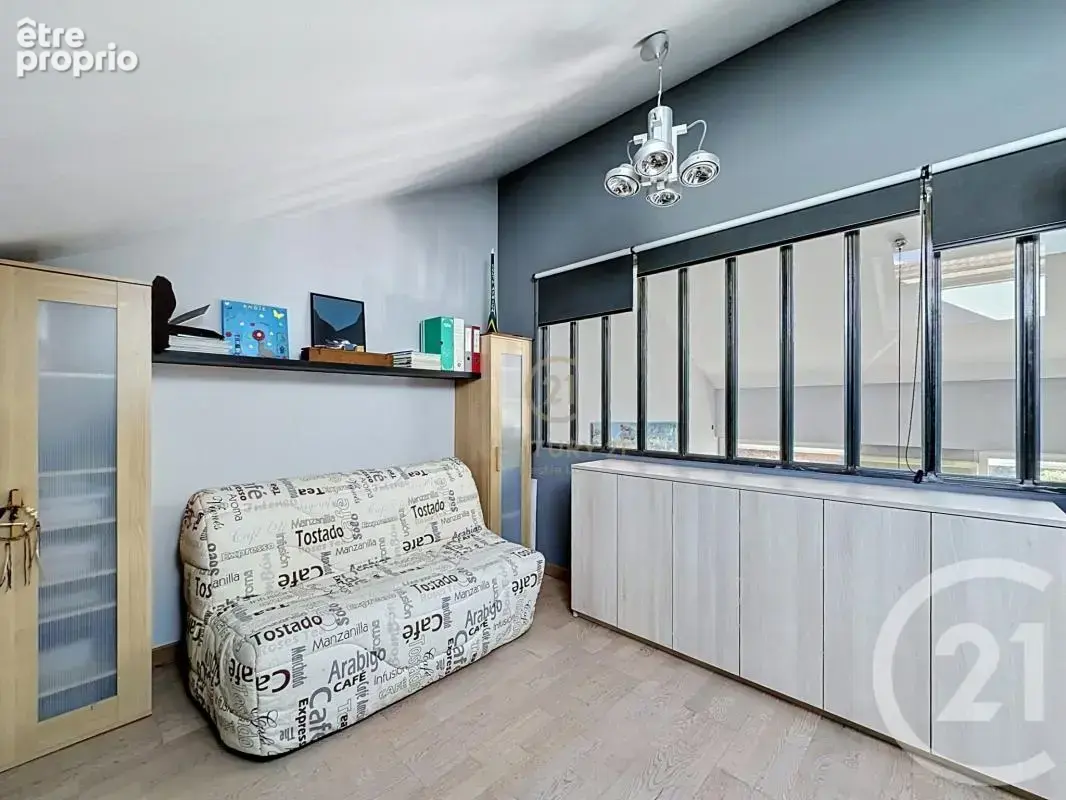 Maison 184 m² à Lorette  - photo 16