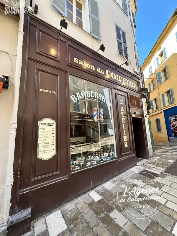 Fonds de commerce salon de coiffure barbier 55 m2 idealement situe dans le centre ville de hyeres - photo 5