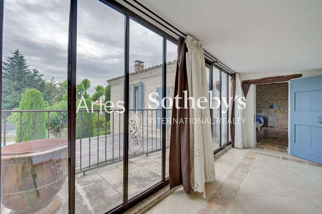 Maison à BELLEGARDE