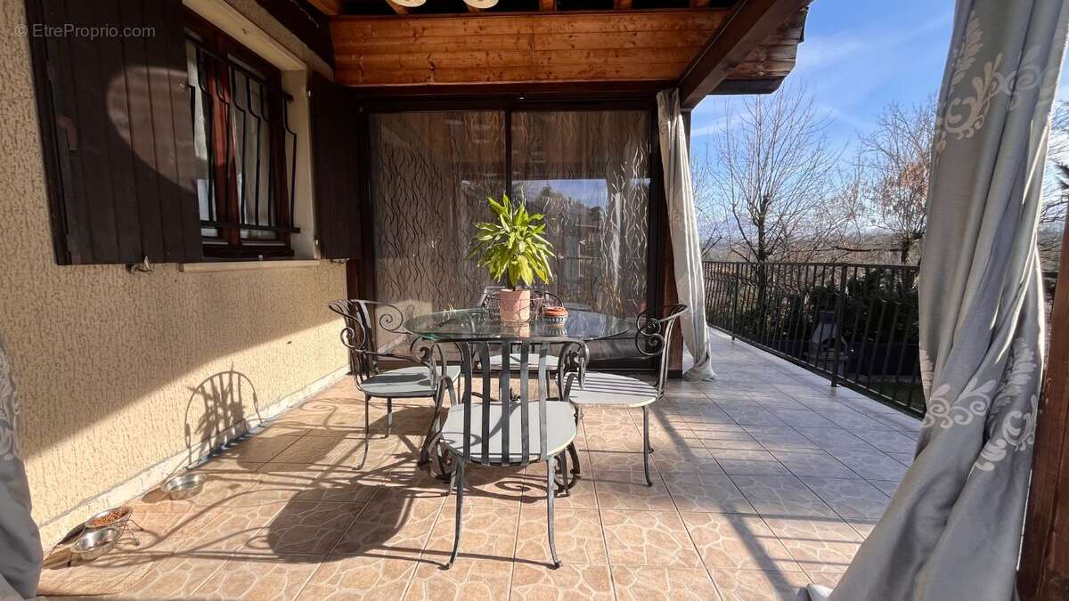 Maison à CRANVES-SALES