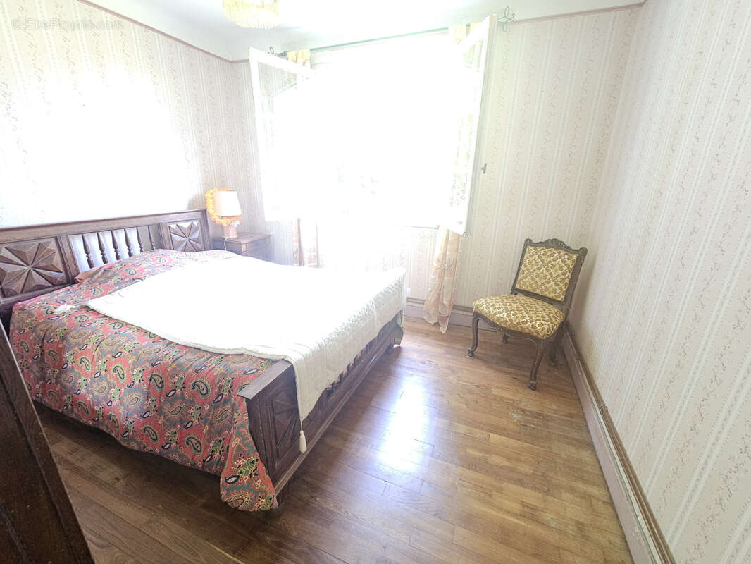 Maison à MONTPON-MENESTEROL