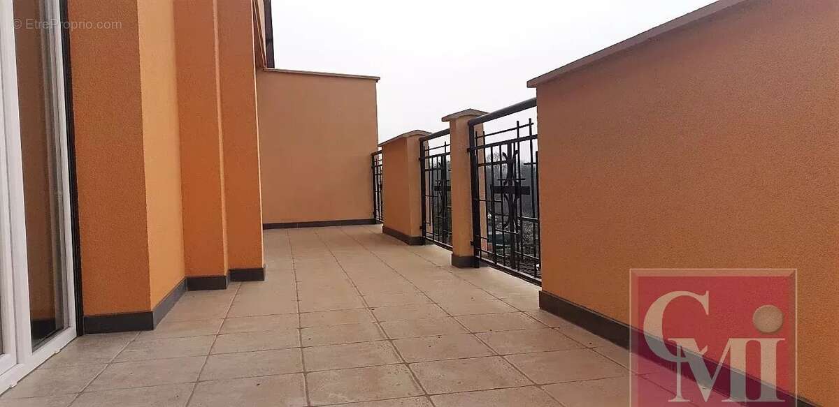 Appartement à BREUILLET