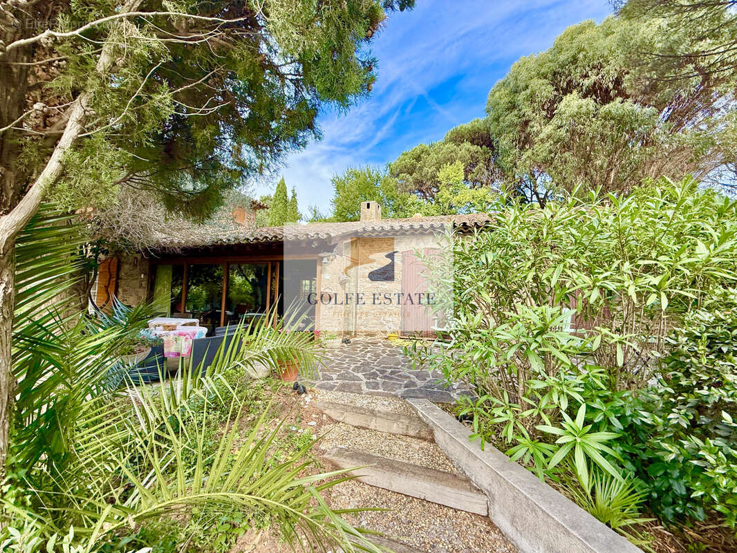 Maison à LA CROIX-VALMER