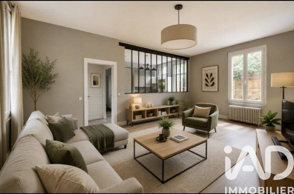 Photo 1 - Maison à COMPIEGNE