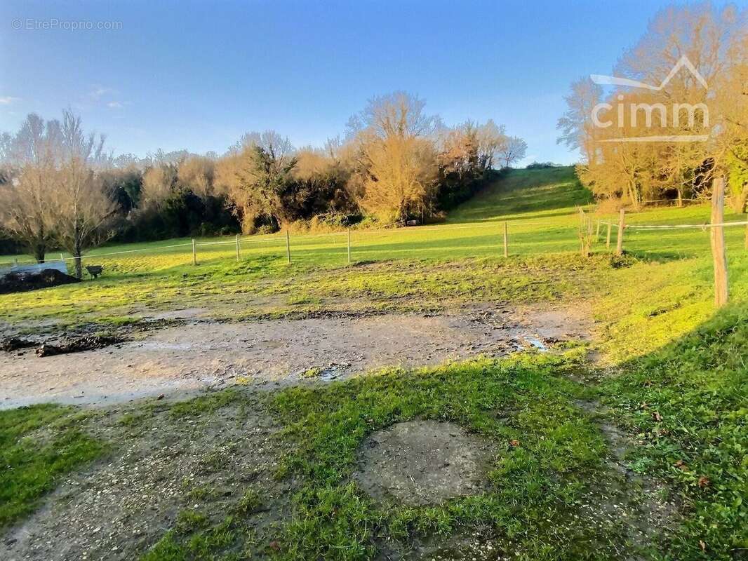 Maison à CHAUMONT-SUR-LOIRE