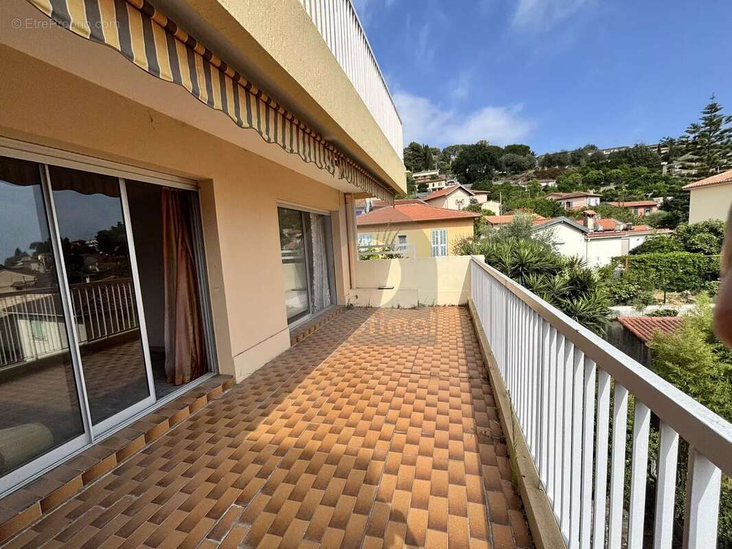 Beau 3 pièces avec grande terrasse - photo 17